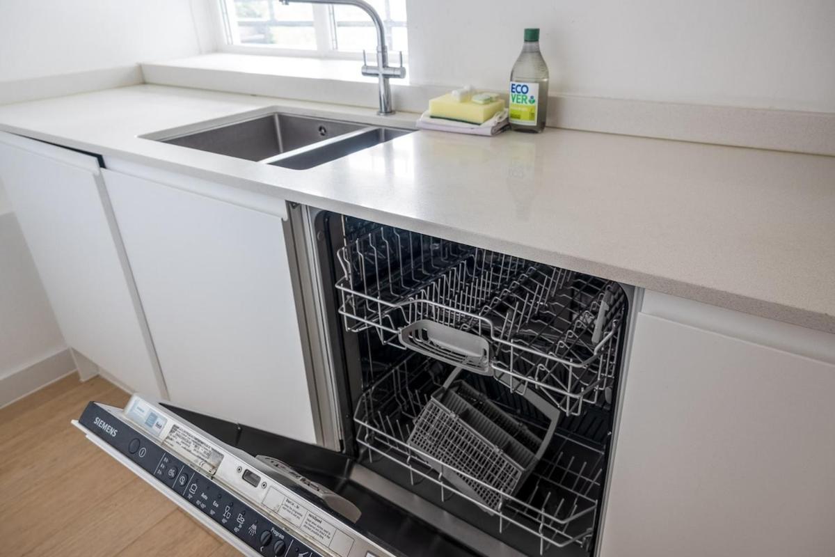 City Relay Belgravia Apartment 41 London Bagian luar foto