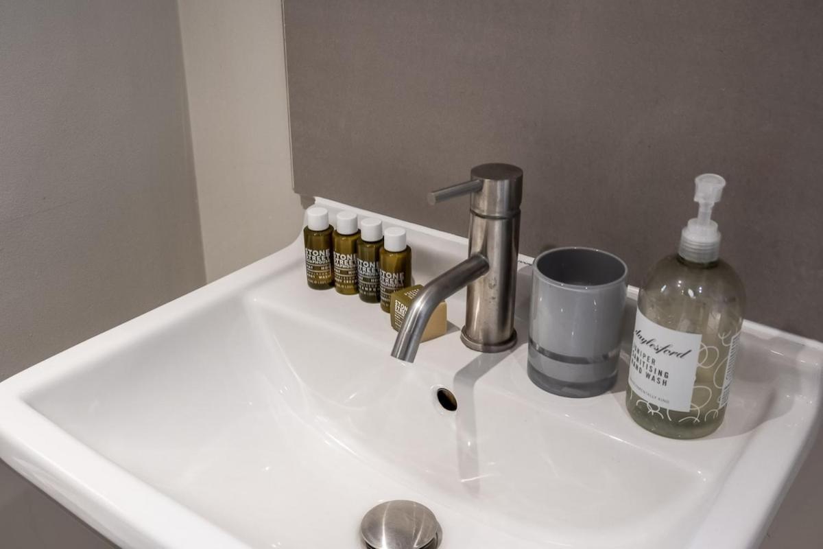 City Relay Belgravia Apartment 41 London Bagian luar foto